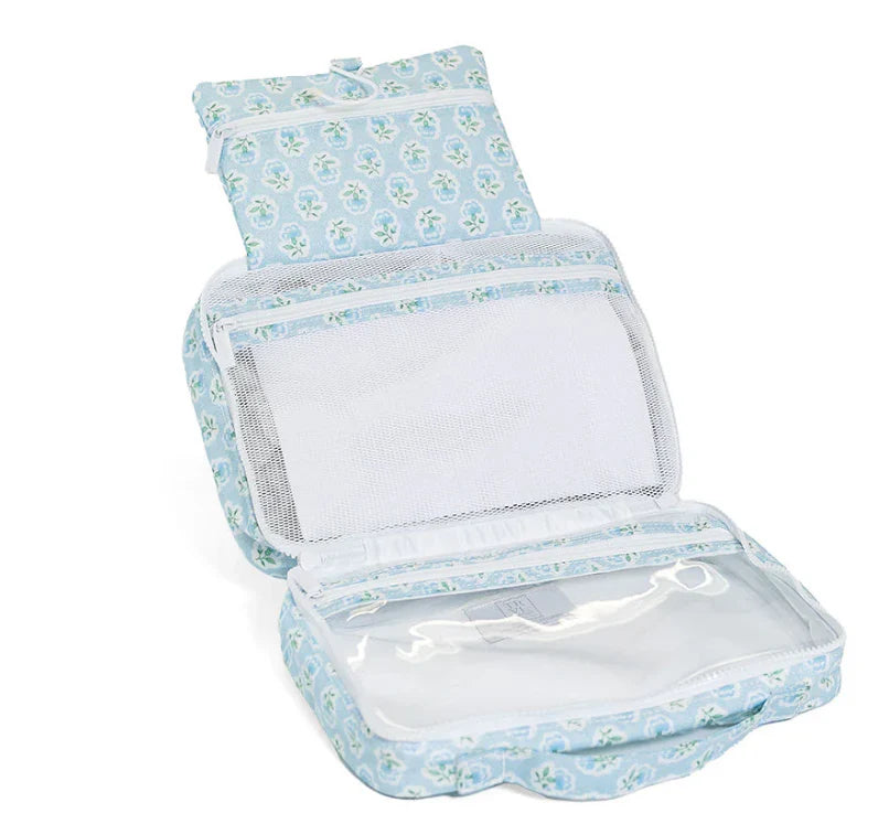 BUNDLE UP HANGING TOILETRY BAG PETIT FLEUR