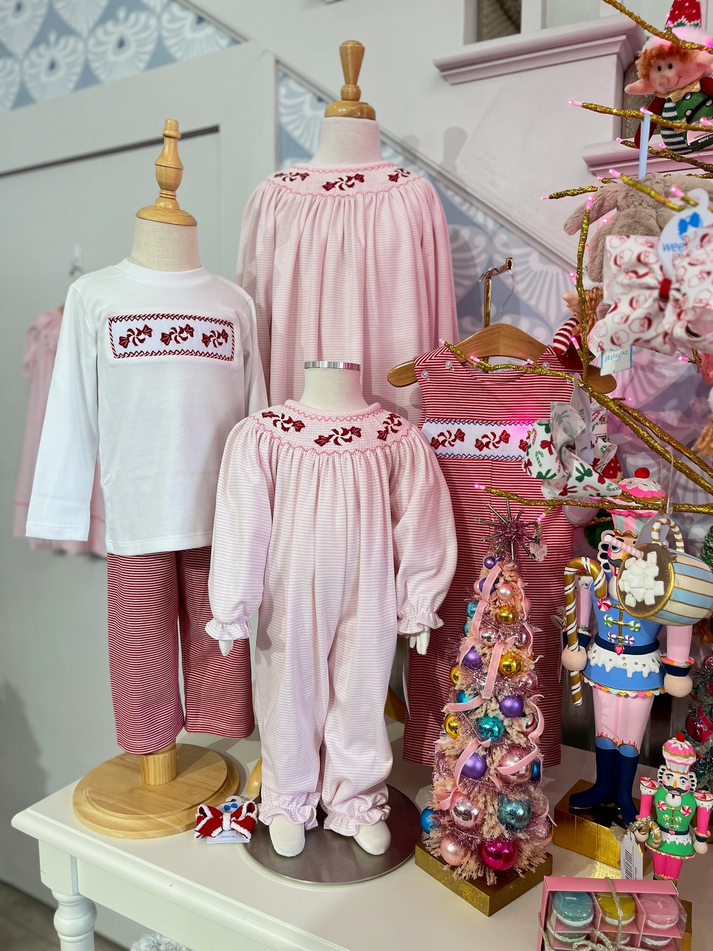 PEPPERMINT CANDIES PANT SET