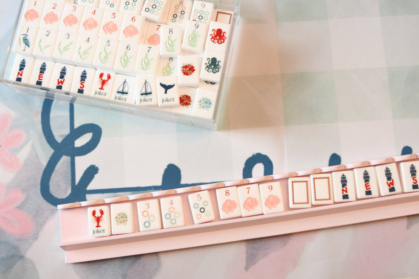 Ballet Pink Scalloped Wooden Mahjong Racks