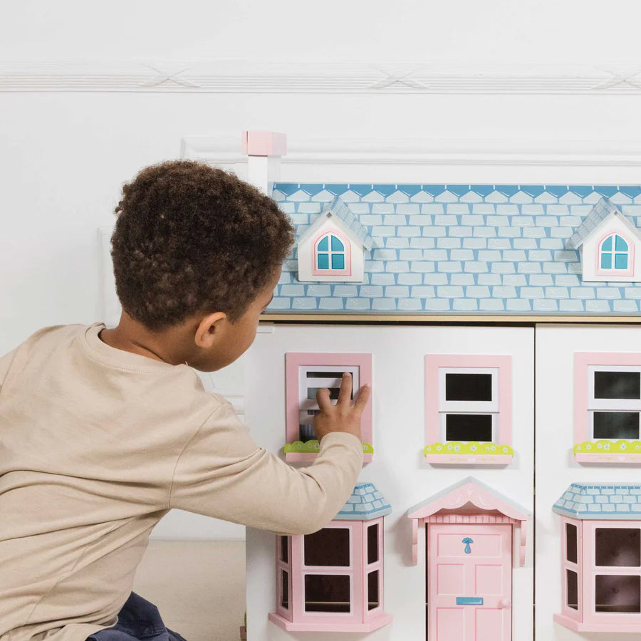 MAYBERRY MANOR DOLLHOUSE