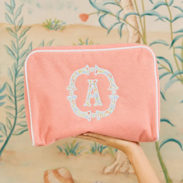 LARGE SIGNATURE TOILETRY BAG