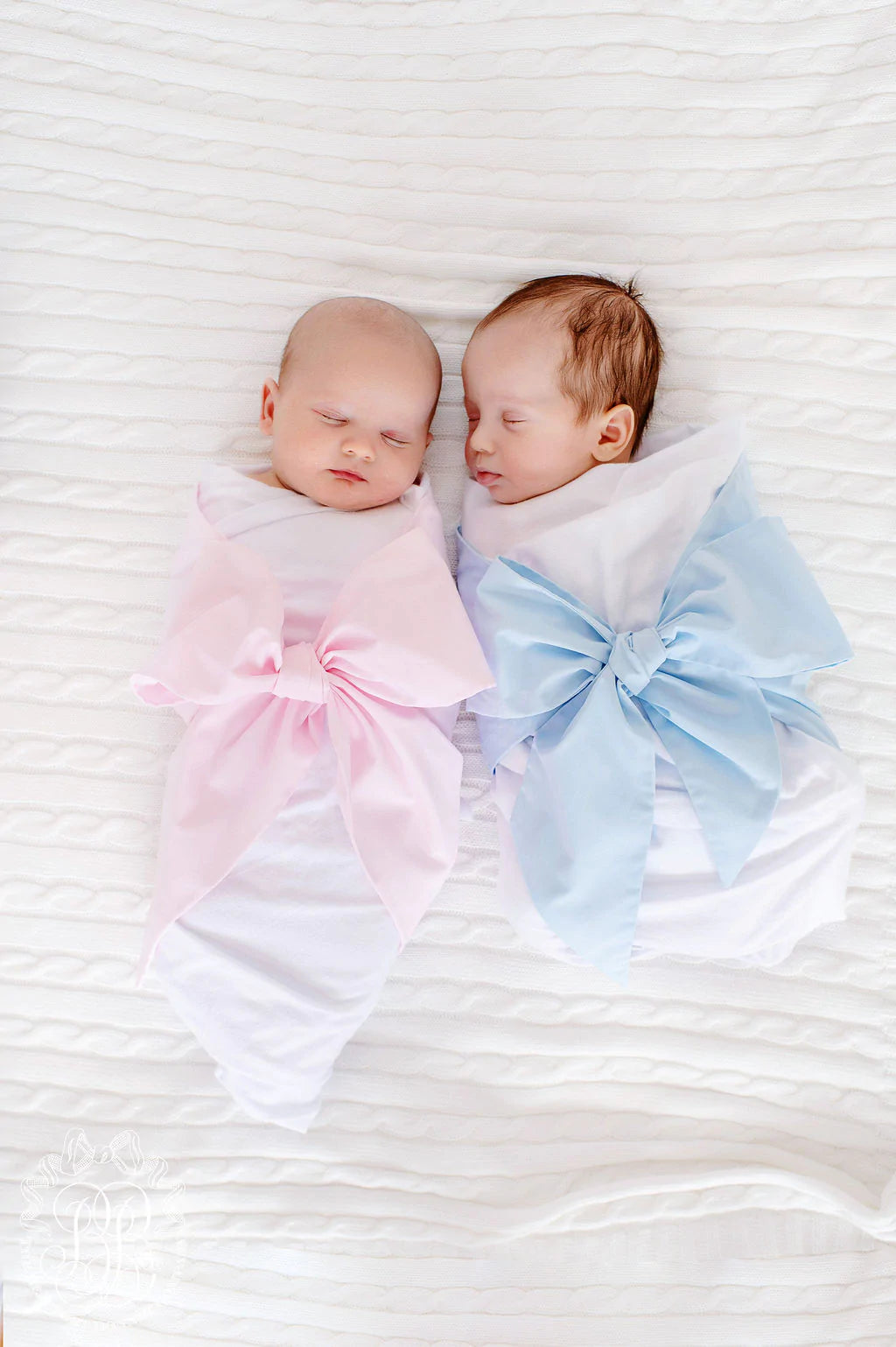 BOW SWADDLE